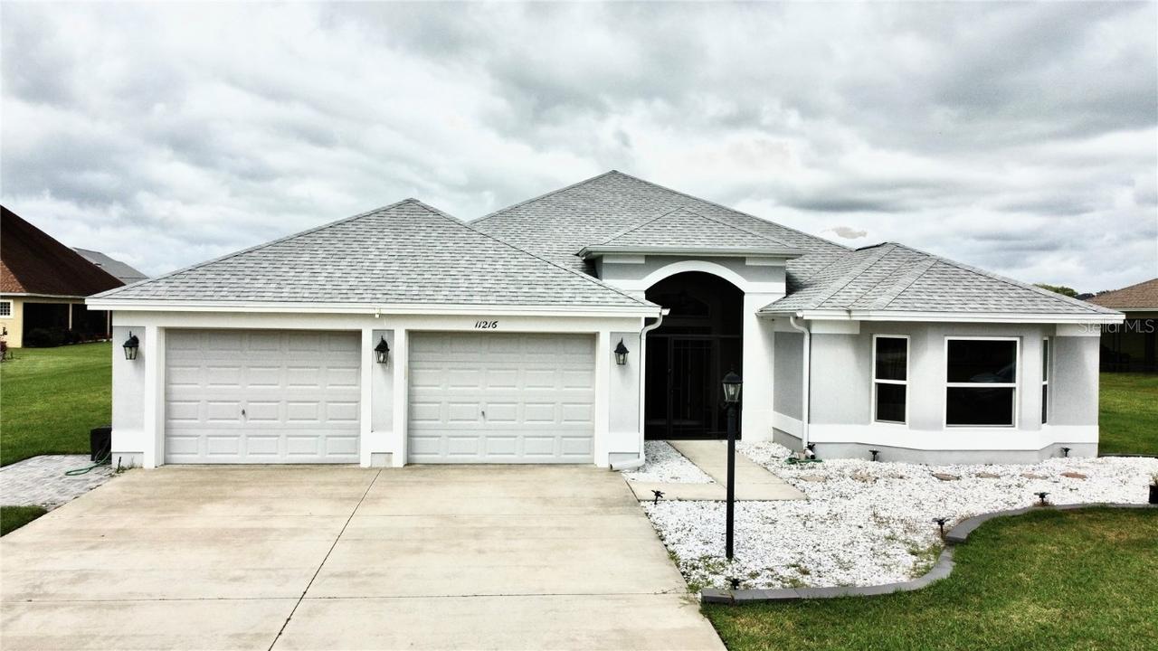 11216 Roz Way, Oxford, FL 34484