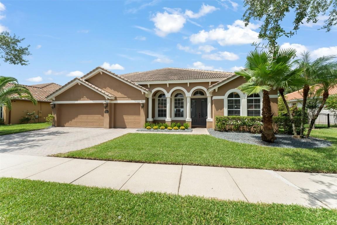 9436 Walnut Crest Dr., Orlando, FL 32832