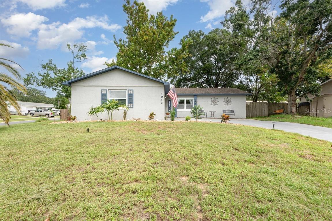 1041 Tompkins Dr., Port Orange, FL 32129