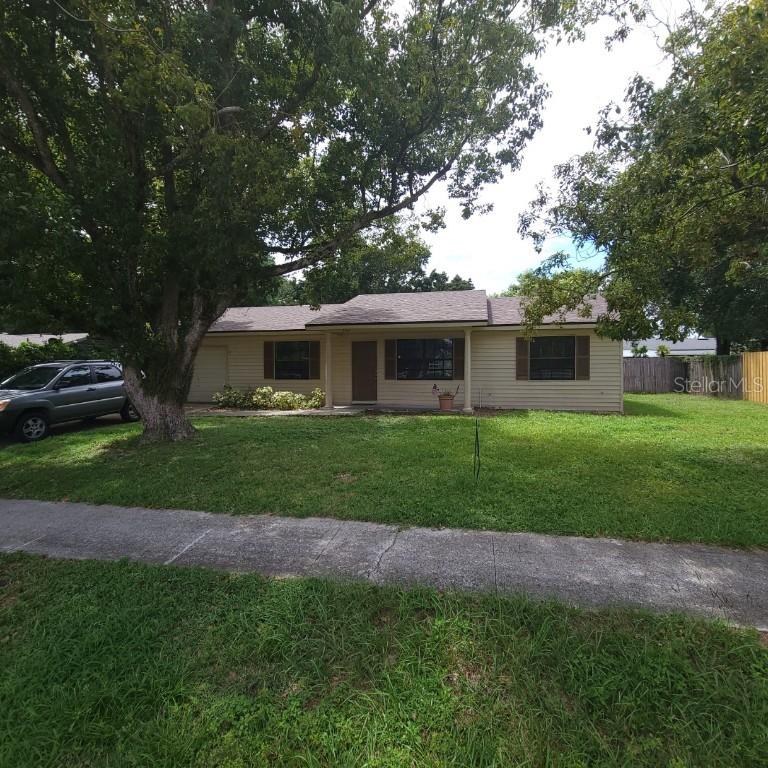 462 N Lake Ave., Apopka, FL 32712