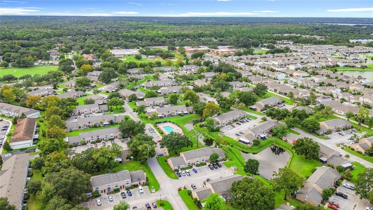 608 Casa Park Ct. #F, Winter Springs, FL 32708