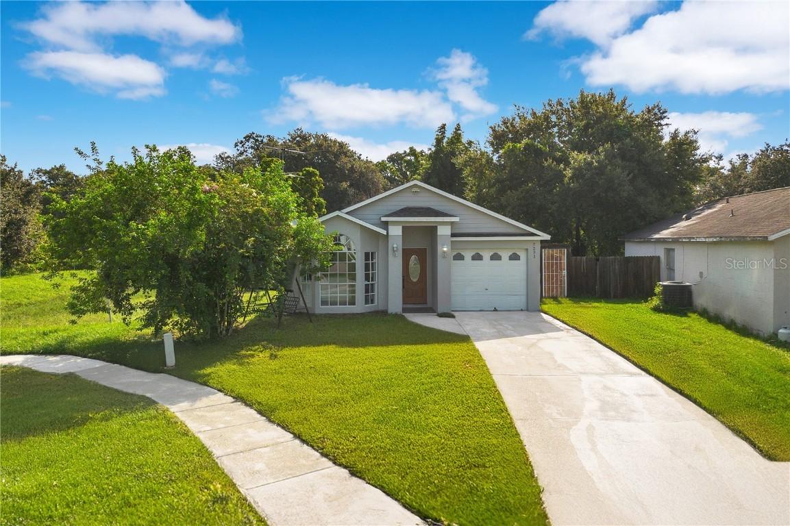 7231 Edgewater Shores Ct., Orlando, FL 32810