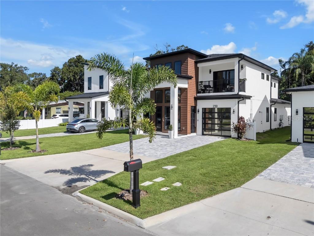 239 E Harding St., Orlando, FL 32806