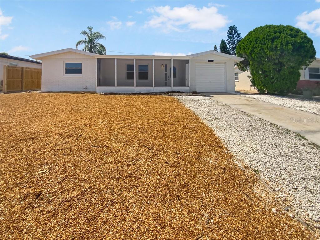 4848 Colonnade Ave., Holiday, FL 34690