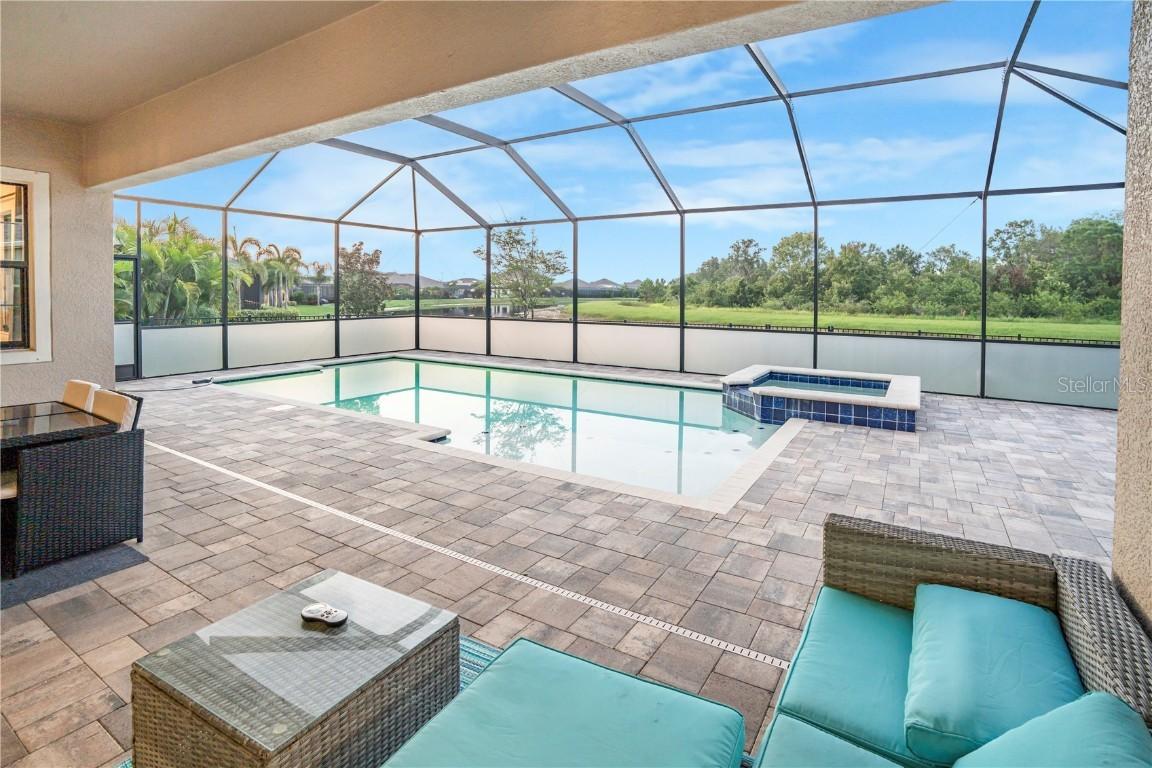 7523 Paradiso Dr., Apollo Beach, FL 33572