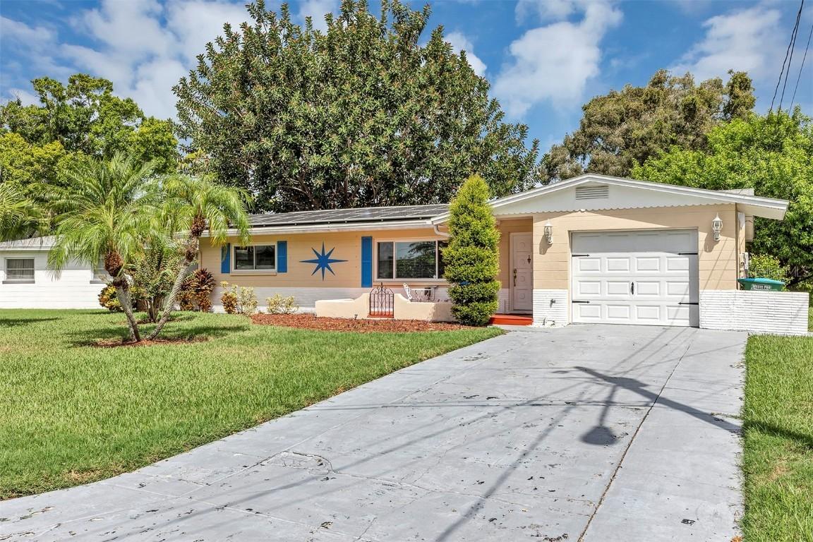 11149 Navajo Dr., St Petersburg, FL 33708