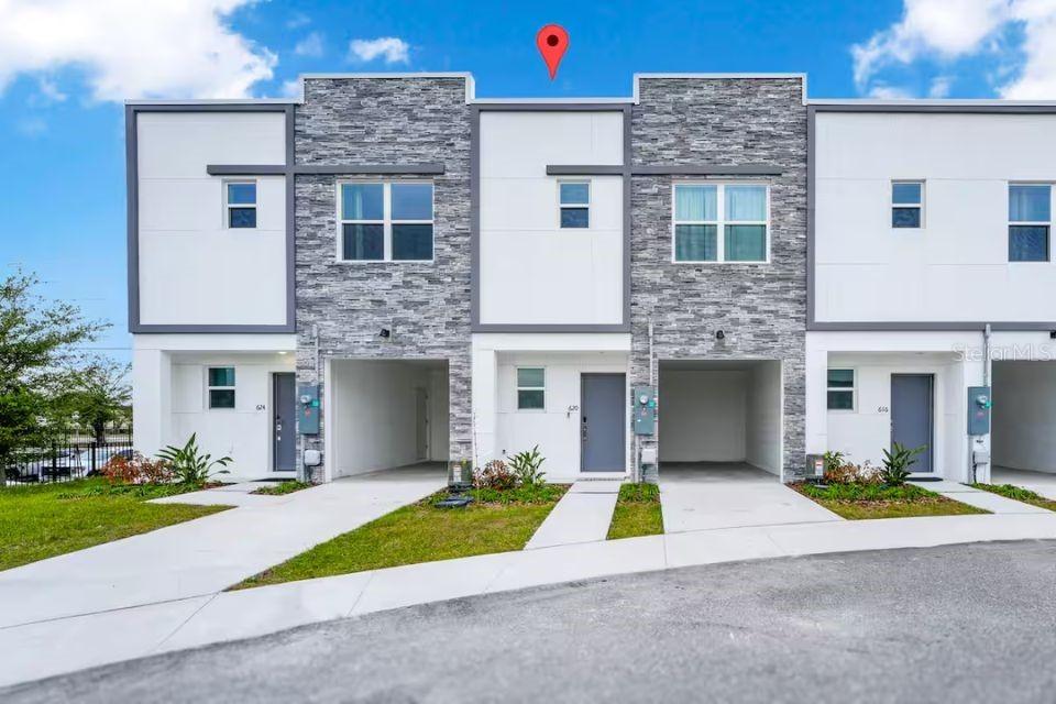 620 Trikomo Dr., Davenport, FL 33896