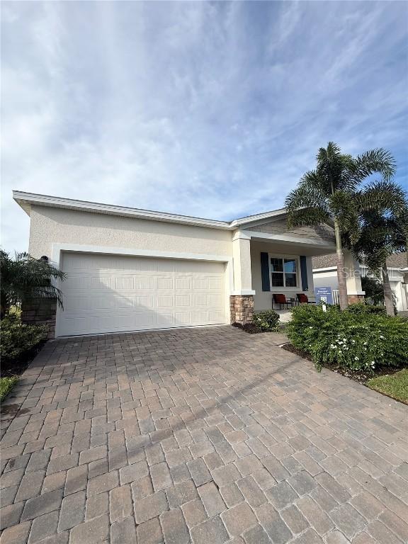2396 Volunteer Ave., Kissimmee, FL 34744