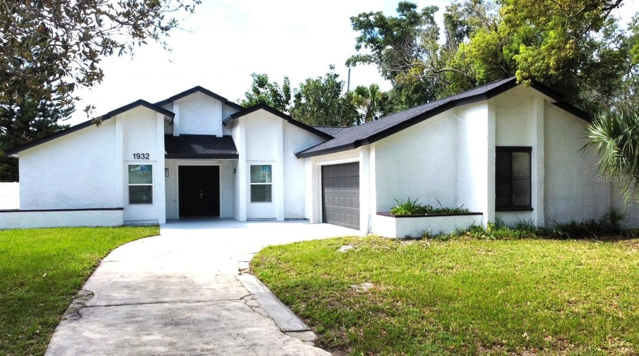 1932 Houndslake Dr., Winter Park, FL 32792