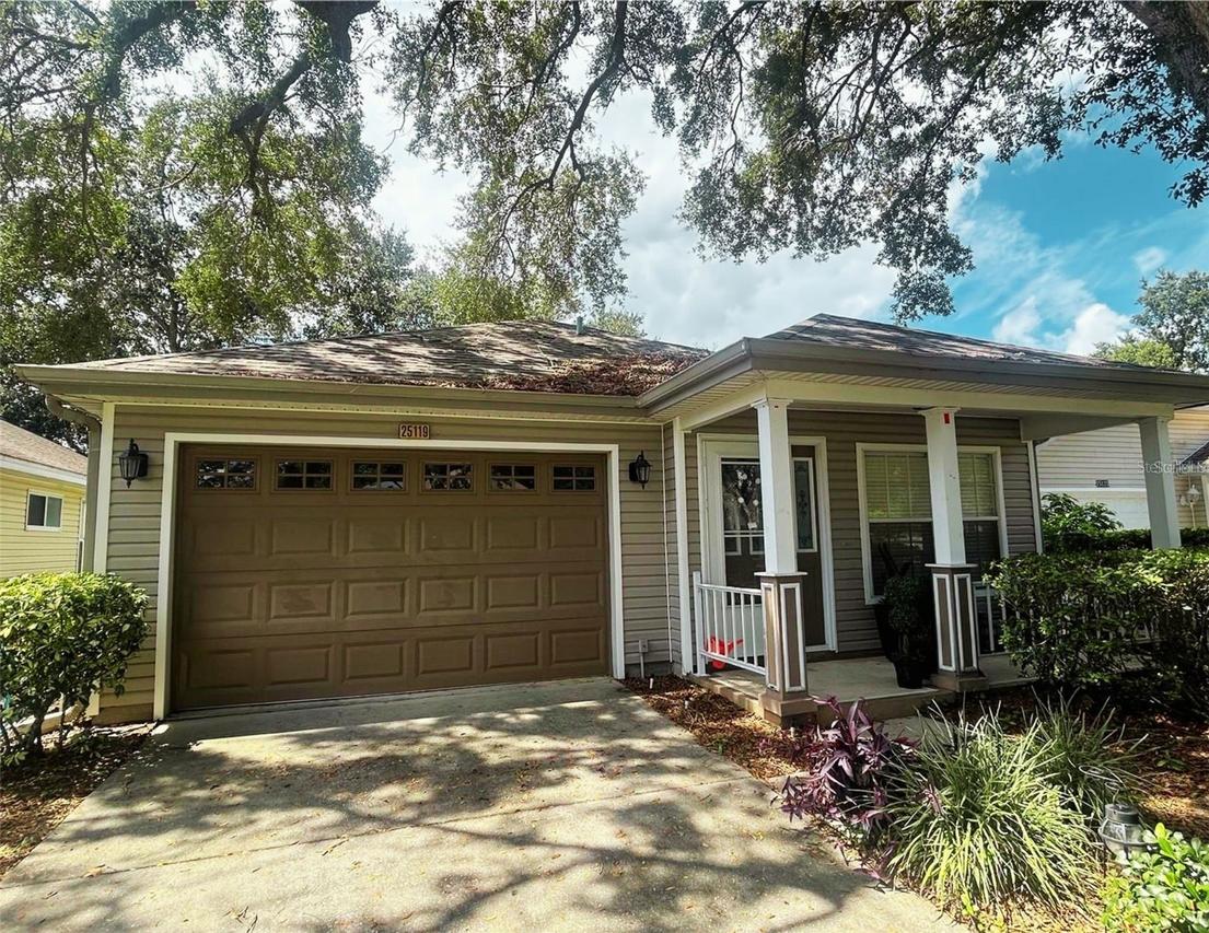 25119 Cranes Roost Cir., Leesburg, FL 34748