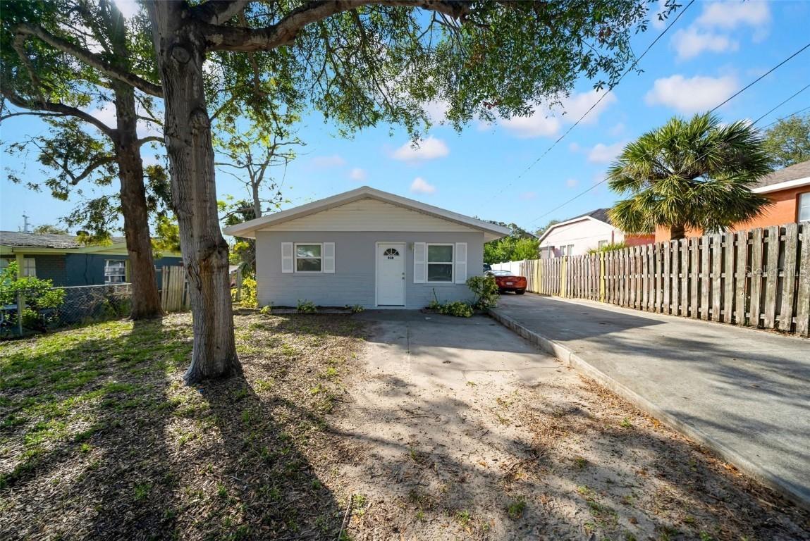 510 S Disston Ave., Tarpon Springs, FL 34689