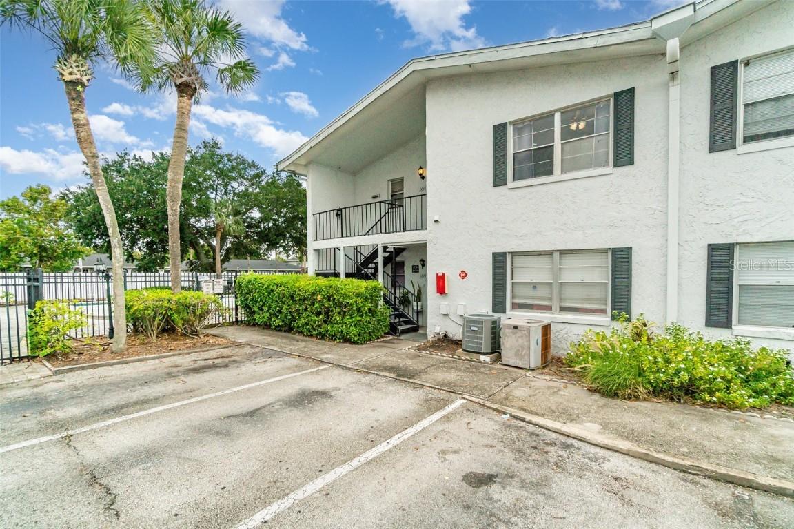 6015 Amberly Ct. #F-31, Orlando, FL 32822
