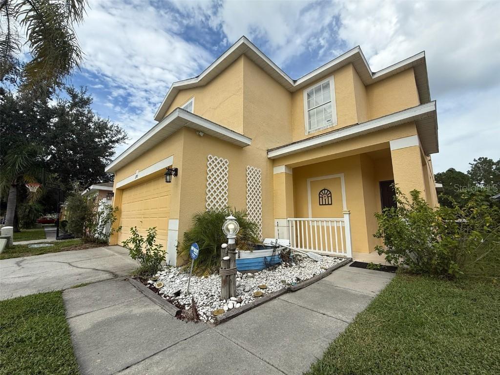 178 Hammock Ct., Davenport, FL 33896