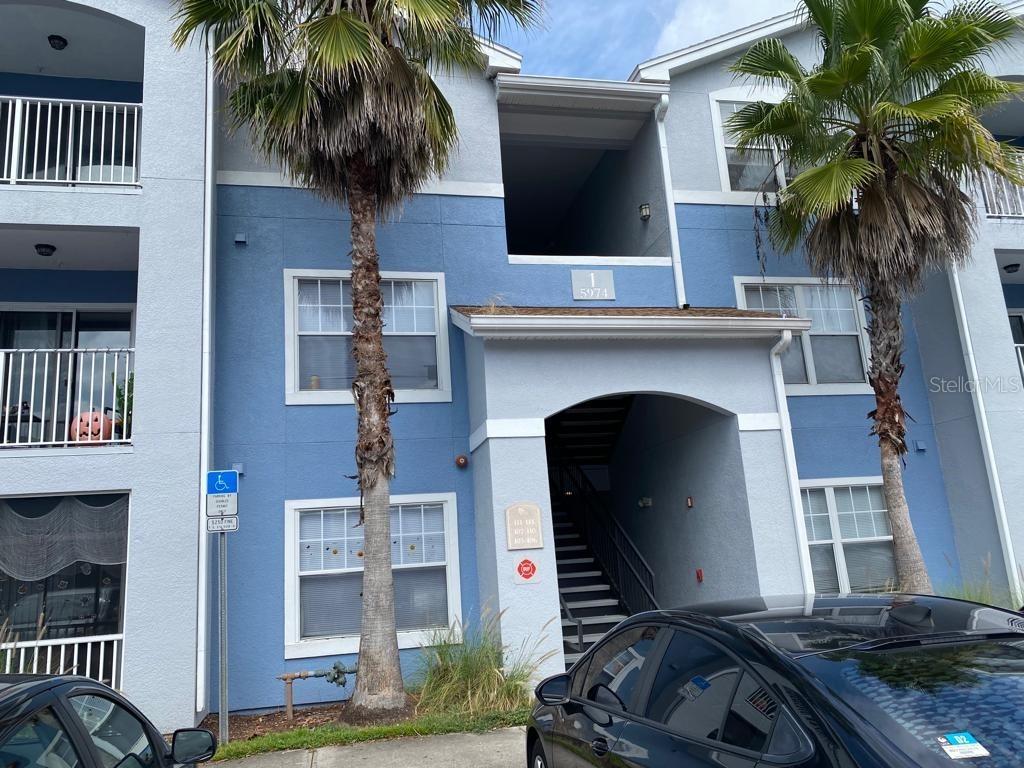 5974 Lake Pointe Village Cir. #111, Orlando, FL 32822