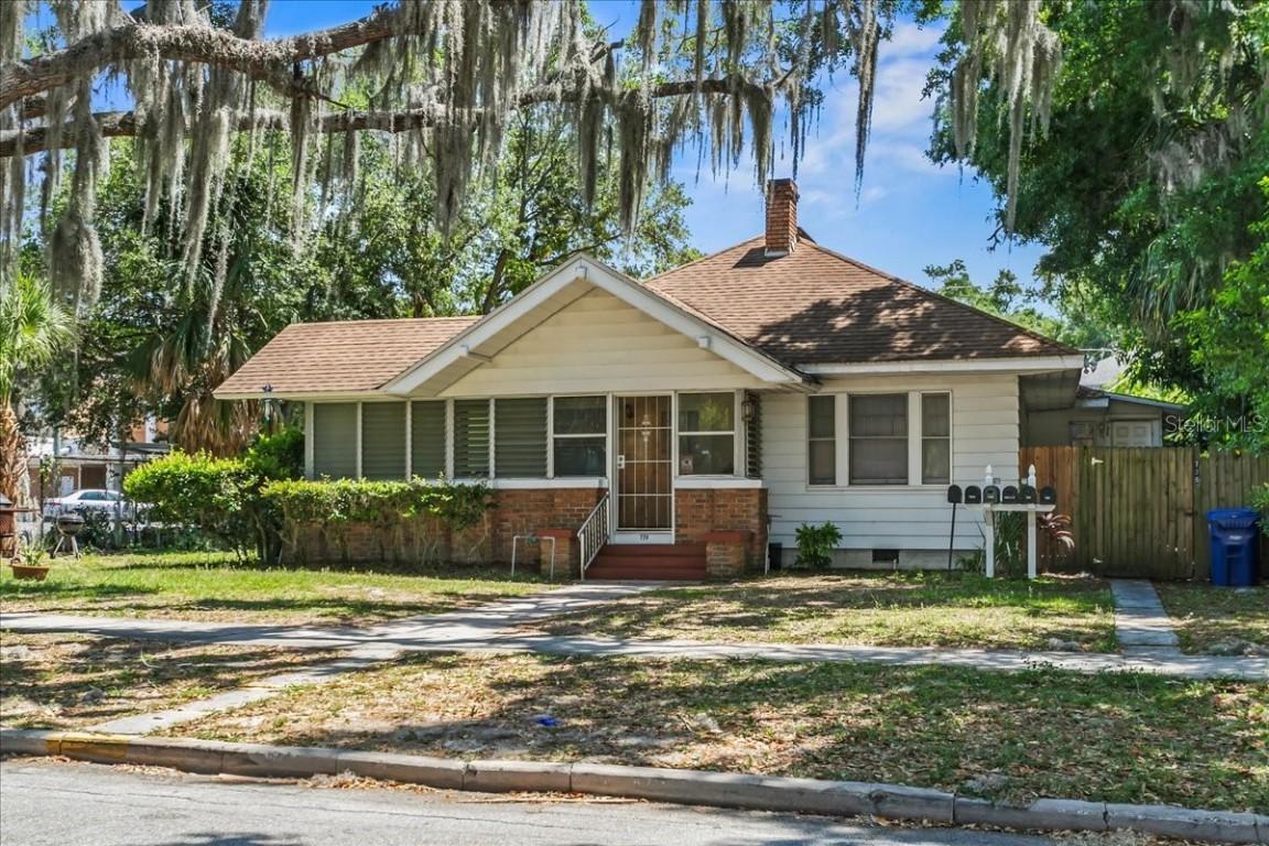 724 W Central Ave., Winter Haven, FL 33880