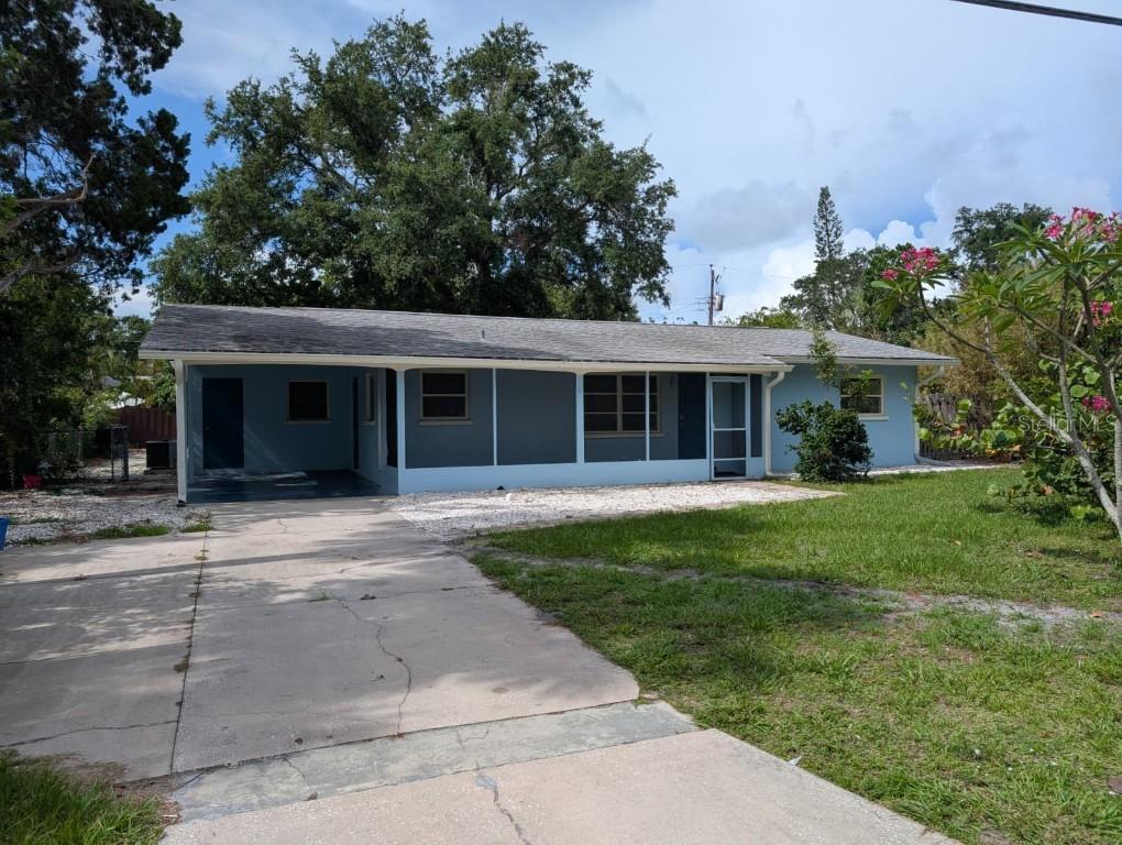 1176 40th St., Sarasota, FL 34234