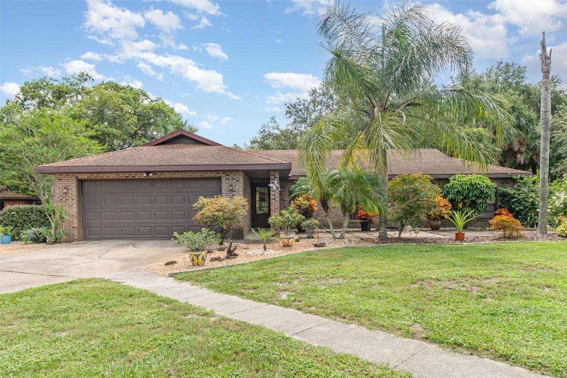 155 11th Ave., Osteen, FL 32764