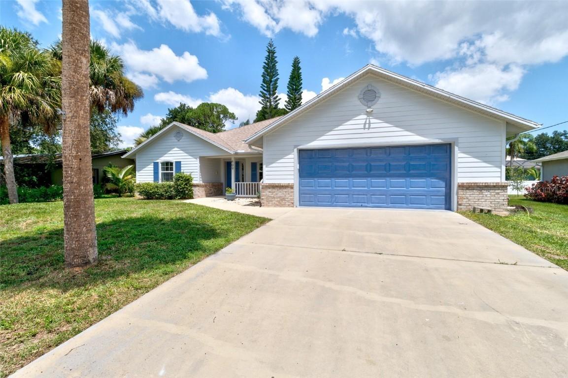 609 Brookedge Ter., Sebastian, FL 32958
