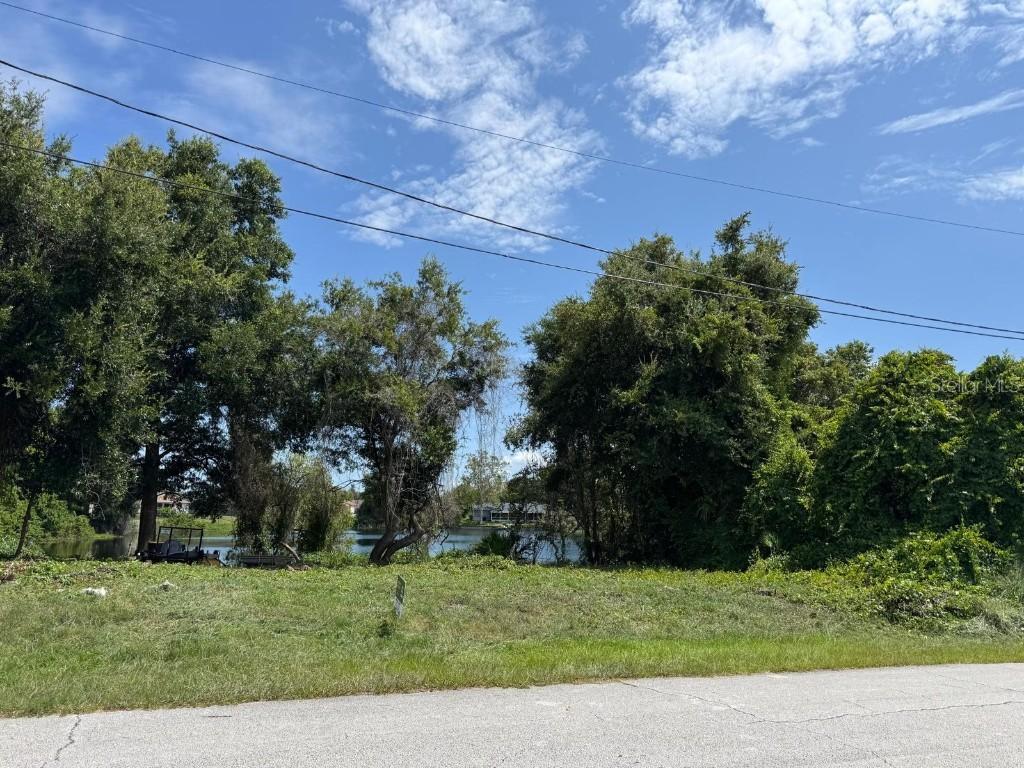1381 Abagail Dr., Deltona, FL 32725