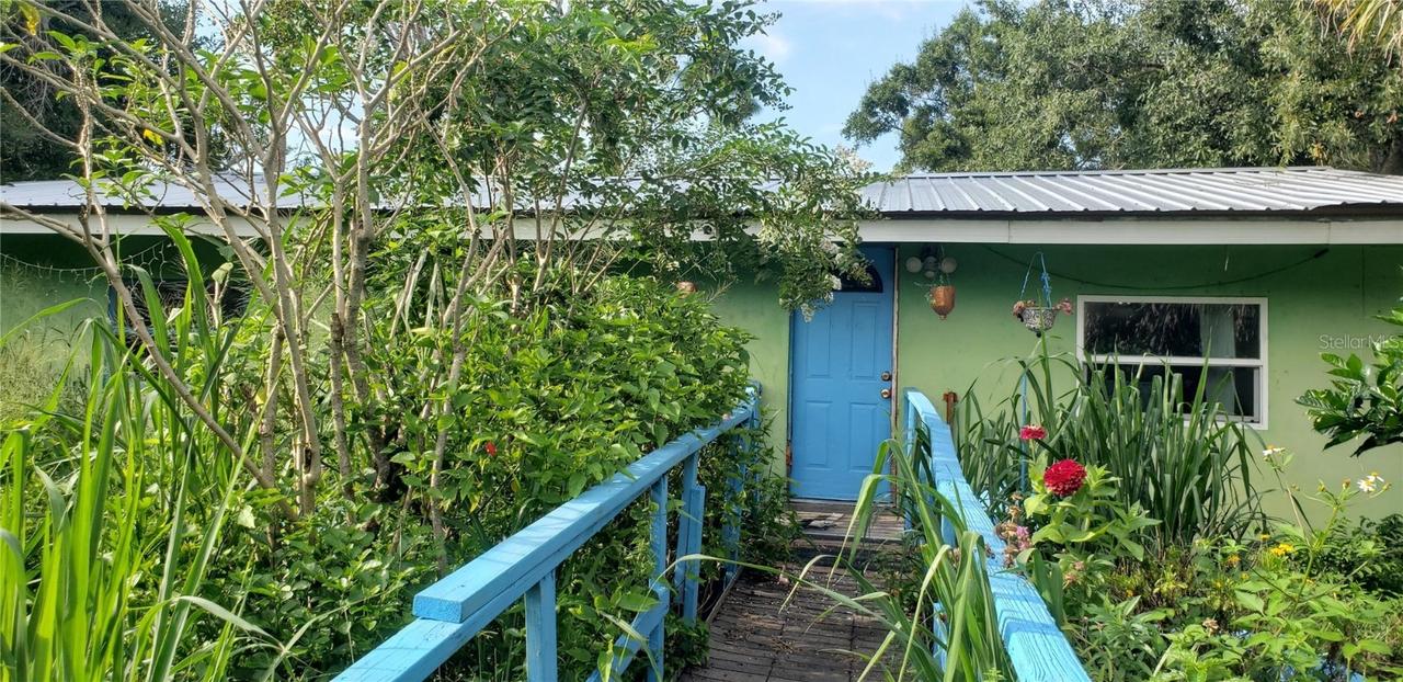 2633 21st St., Sarasota, FL 34234