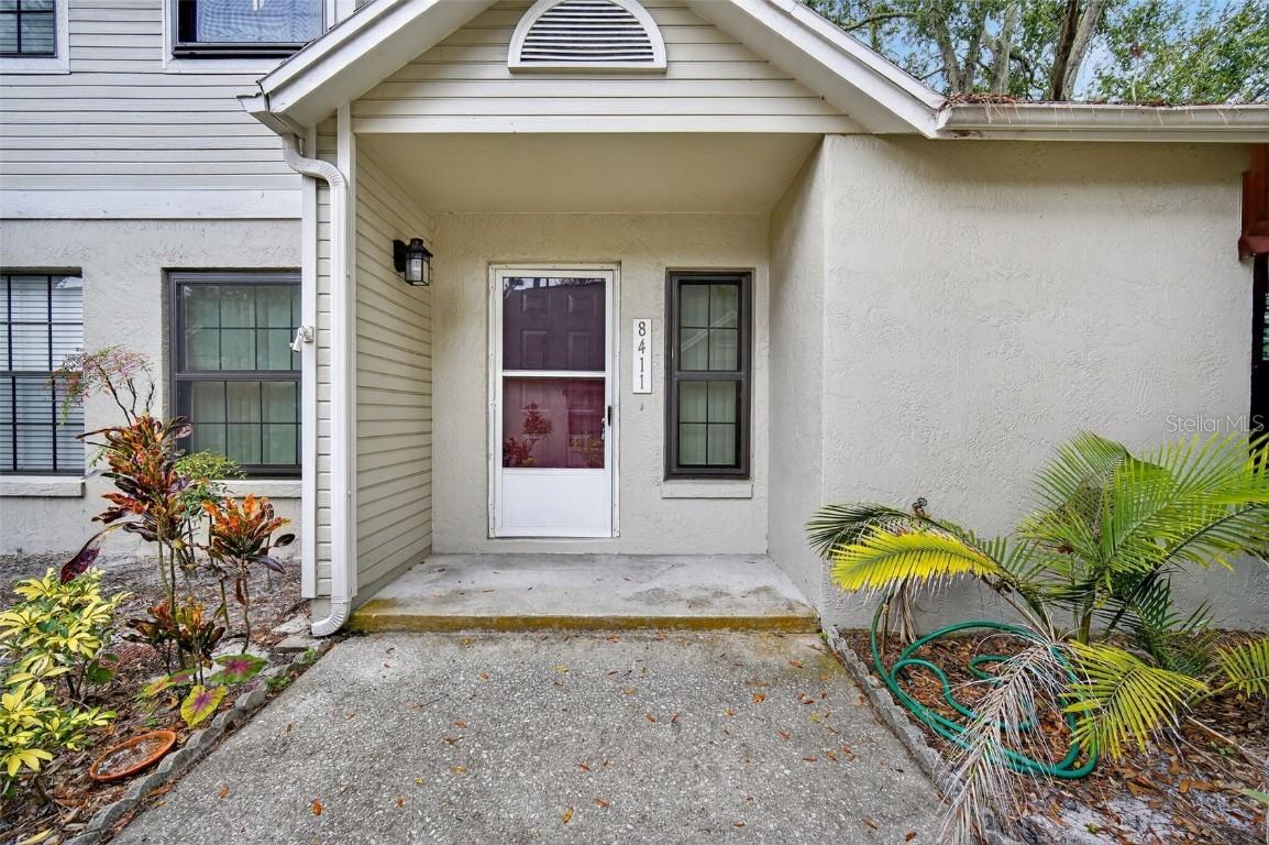 8411 Laurelon Pl. #10-3, Temple Terrace, FL 33637