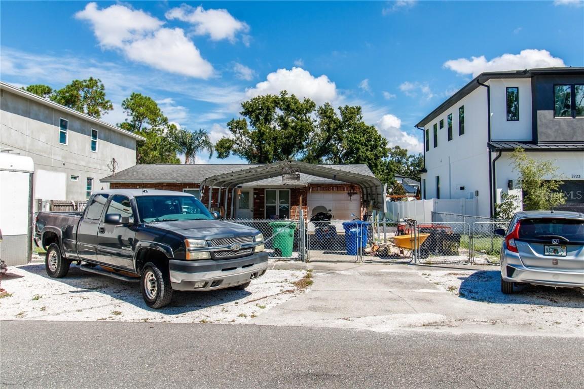 2725 W Tyson Ave., Tampa, FL 33611