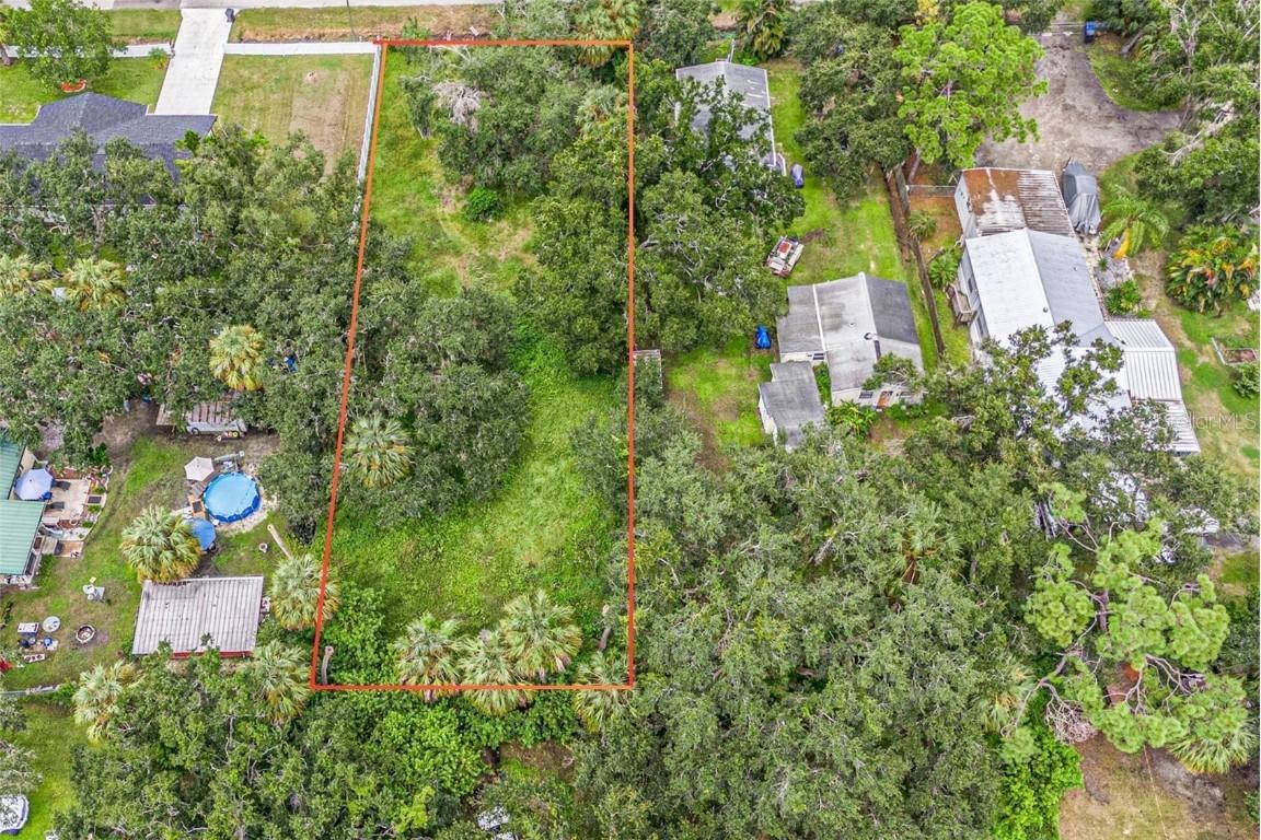 Palm Ave, Gibsonton, FL 33534