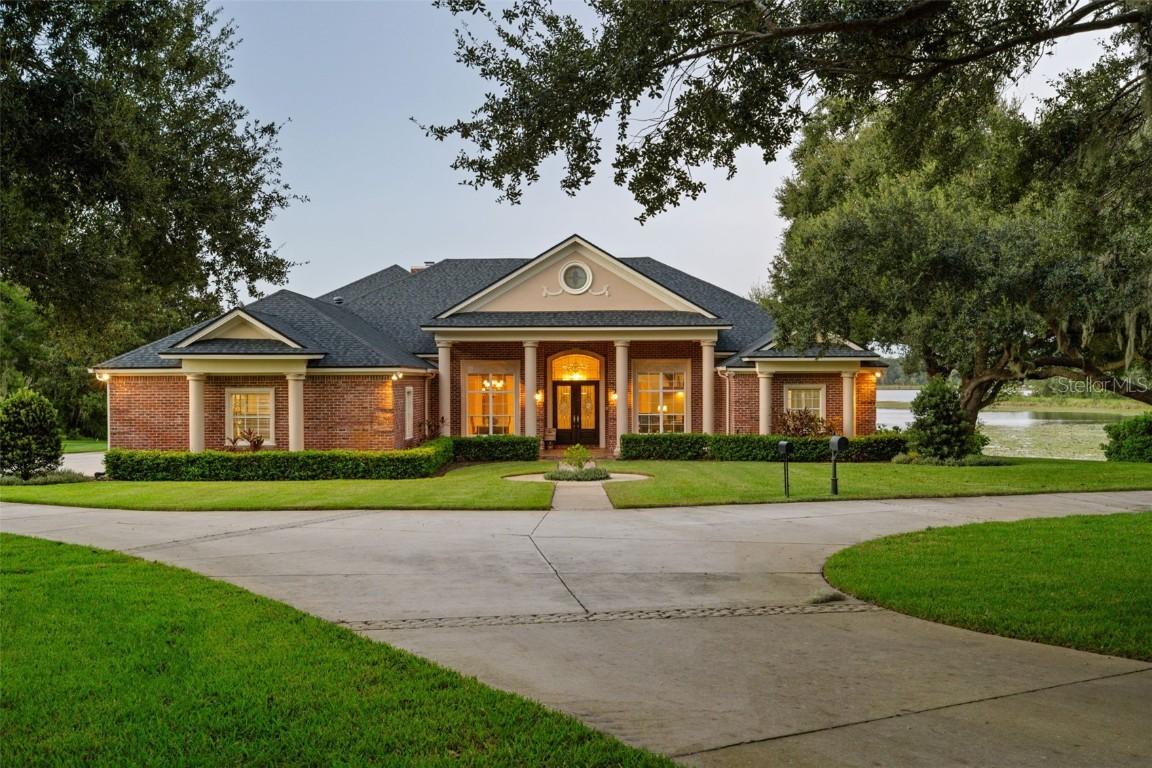 631 Old Mount Dora Rd., Eustis, FL 32726