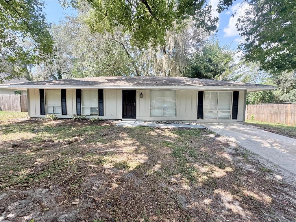 1325 9th St., Orange City, FL 32763