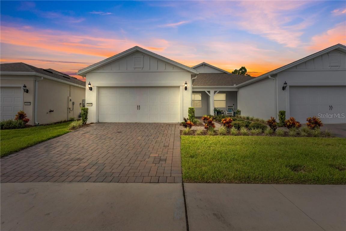 2458 Cliff Way, St Cloud, FL 34771