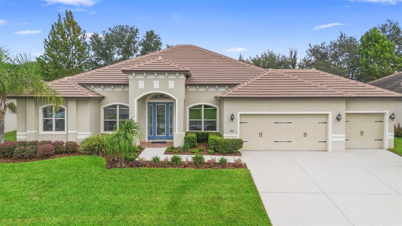 206 Camelot Loop, Clermont, FL 34711