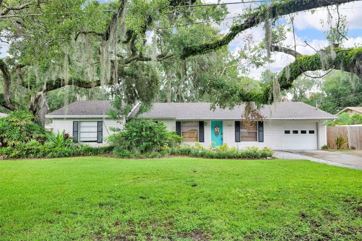 1005 Schuylkill St., Kissimmee, FL 34744