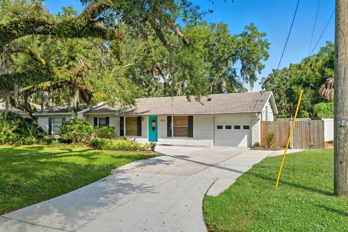 1005 Schuylkill St., Kissimmee, FL 34744