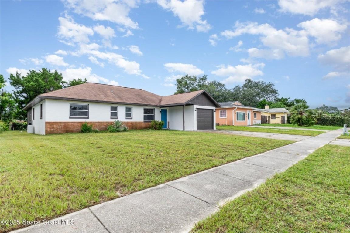 1744 Valencia Ave., Ormond Beach, FL 32174