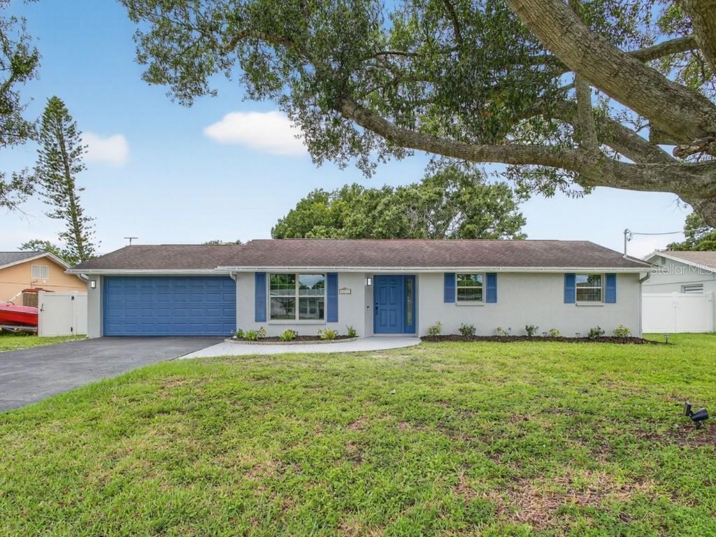 6208 Fairway Blvd., Apollo Beach, FL 33572