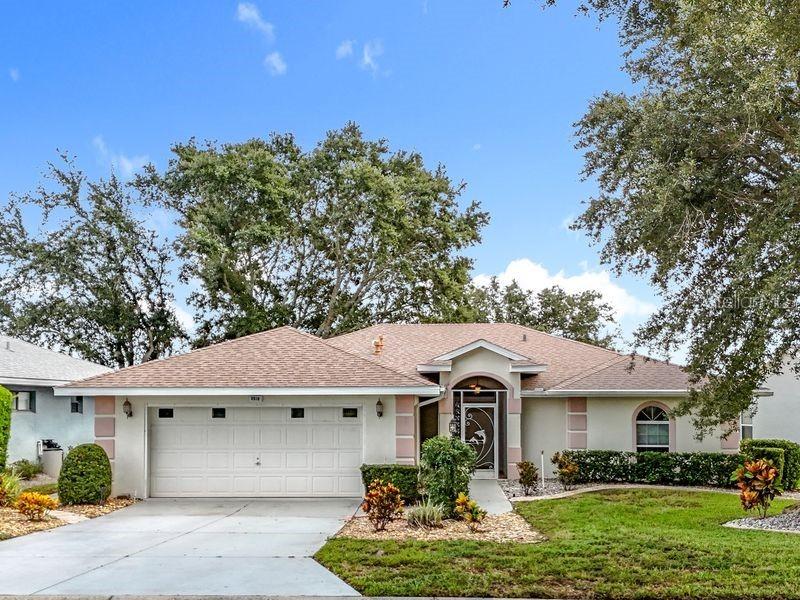 5518 Queen Victoria Dr., Leesburg, FL 34748