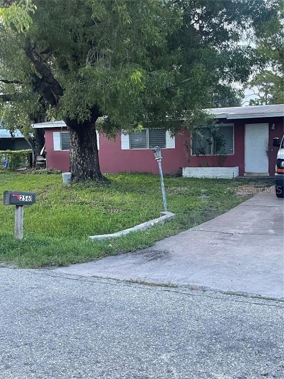 2561 Parkway St., Fort Myers, FL 33901