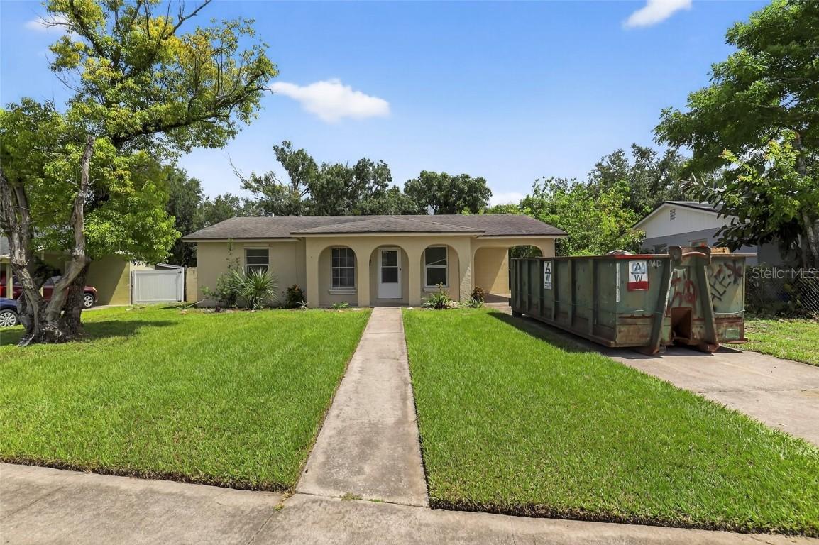 2005 Hartwell Ave., Sanford, FL 32771