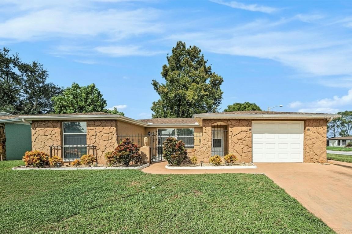 9201 Chantilly Ln., Port Richey, FL 34668