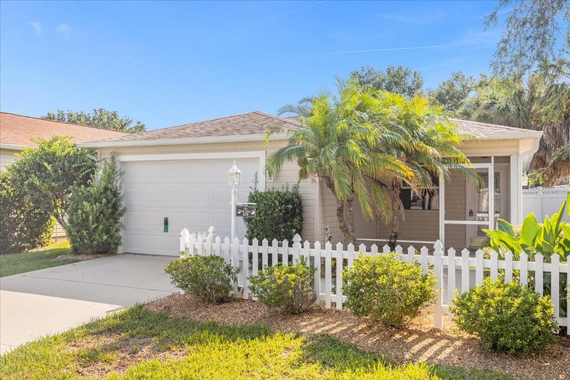 675 Kendall Ct., The Villages, FL 32162
