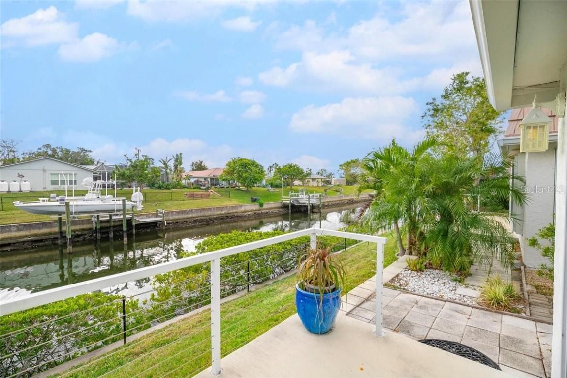 2322 Riverbluff Pkwy. #V250, Sarasota, FL 34231