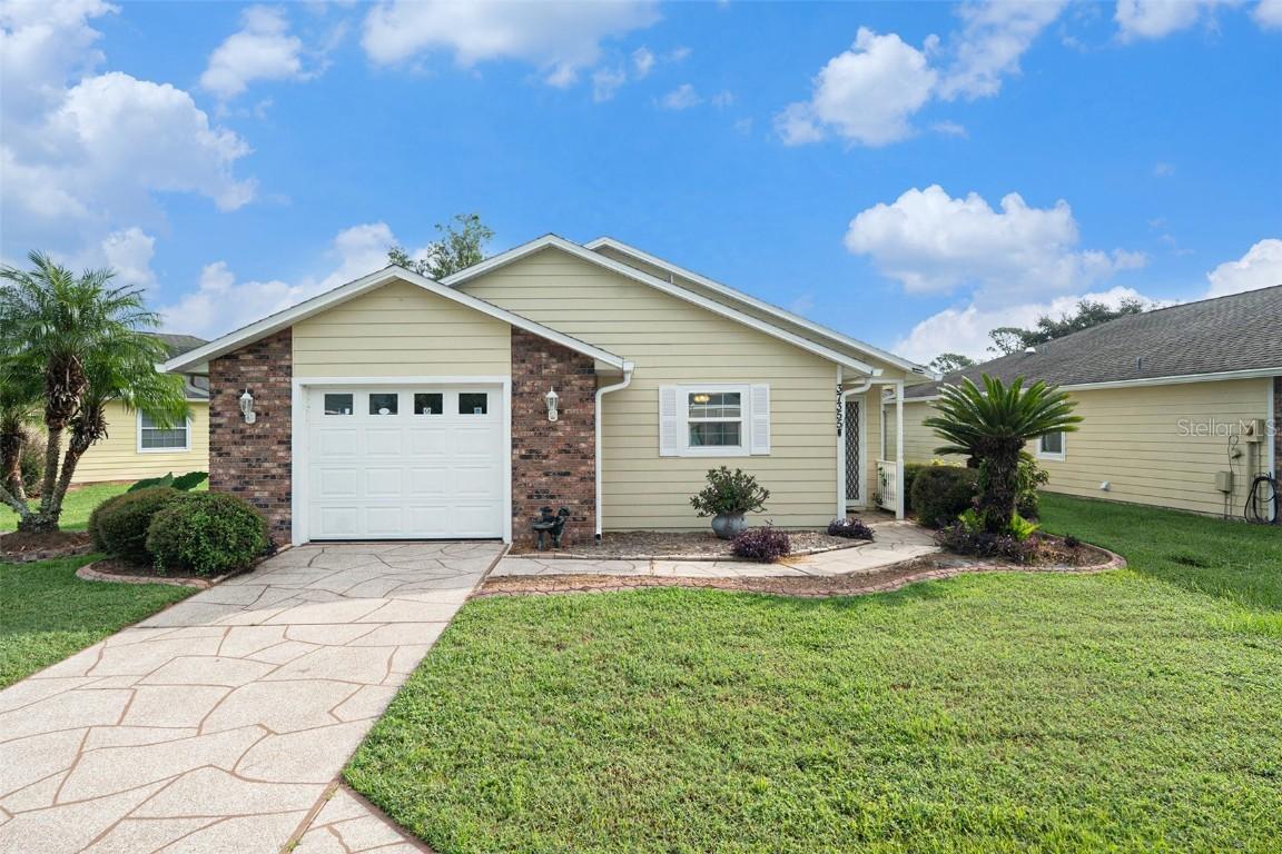 37355 Derbyshire Dr., Zephyrhills, FL 33542