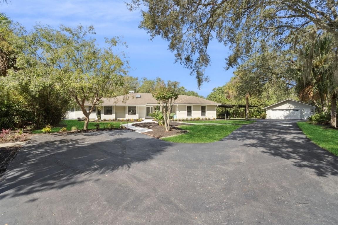298 Lake Markham Rd., Sanford, FL 32771