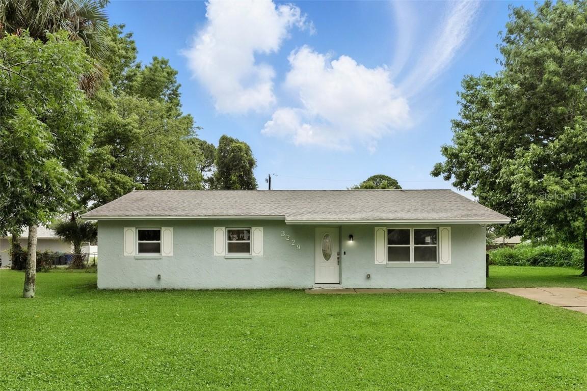 3229 Sabal Palm Dr., Edgewater, FL 32141