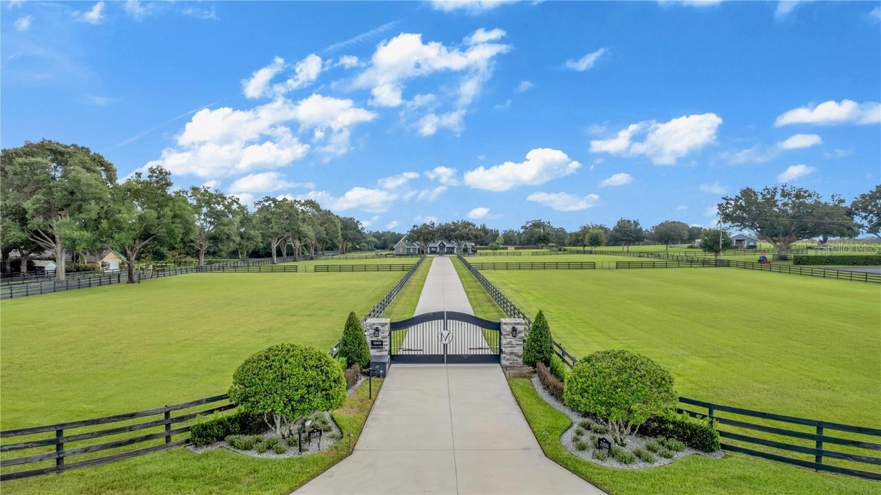 32400 Equestrian Tr., Sorrento, FL 32776