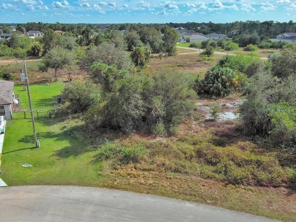 309 Raber Ave., Lehigh Acres, FL 33974
