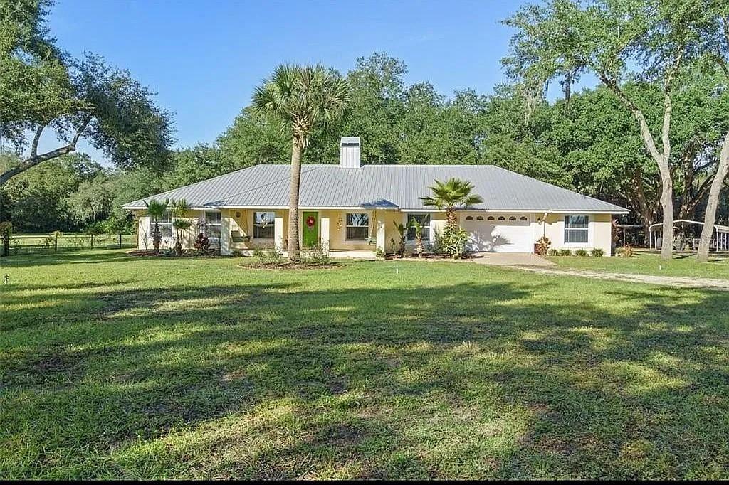 2775 Foxrun Rd., Lake Wales, FL 33898