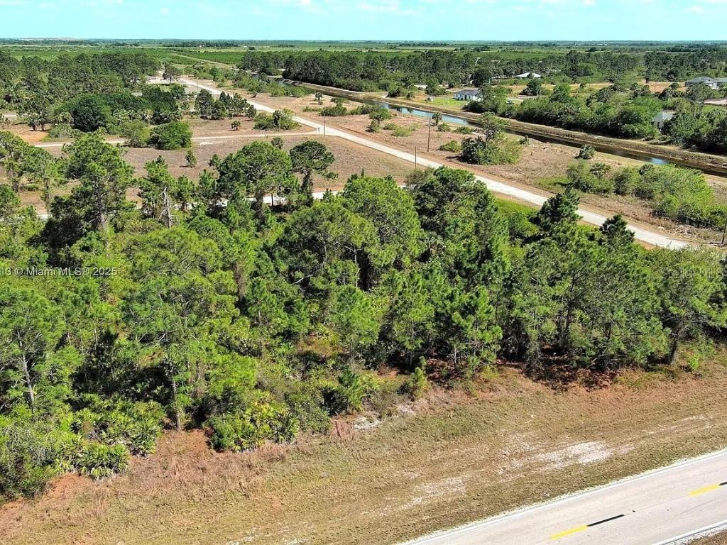 655 Columbus Blvd., Lehigh Acres, FL 33974