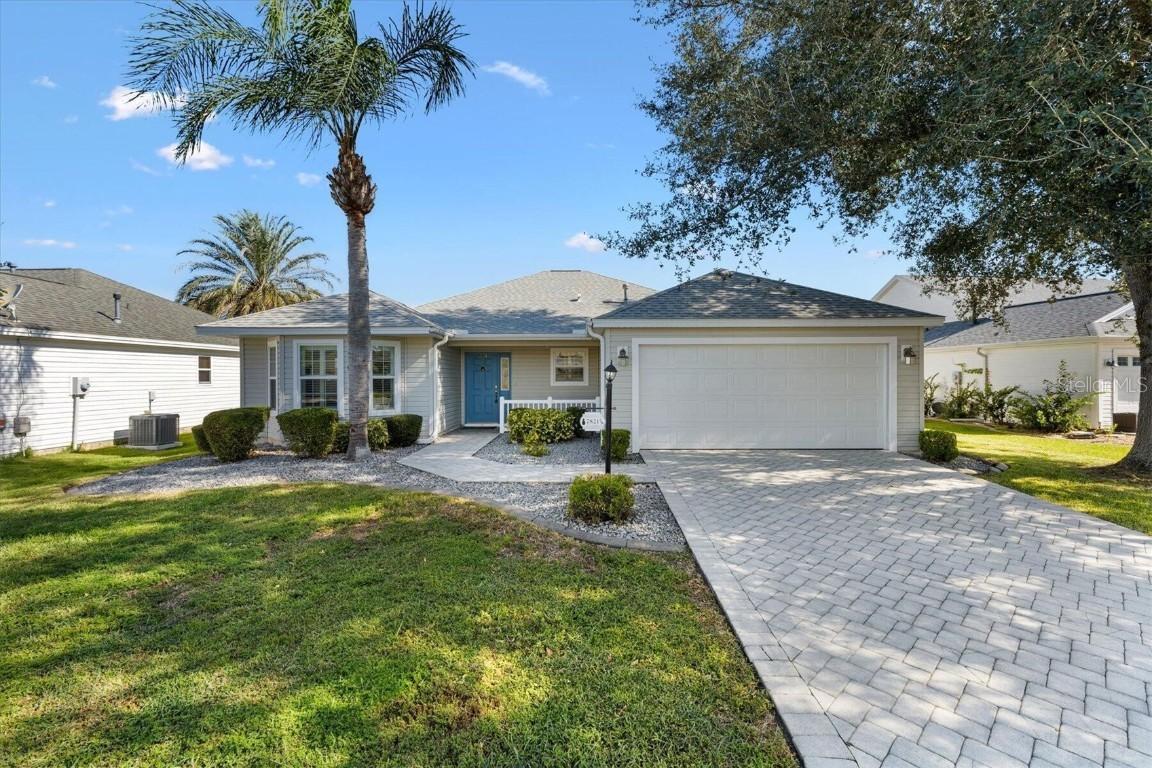 7821 SE 166th Smallwood Pl., The Villages, FL 32162