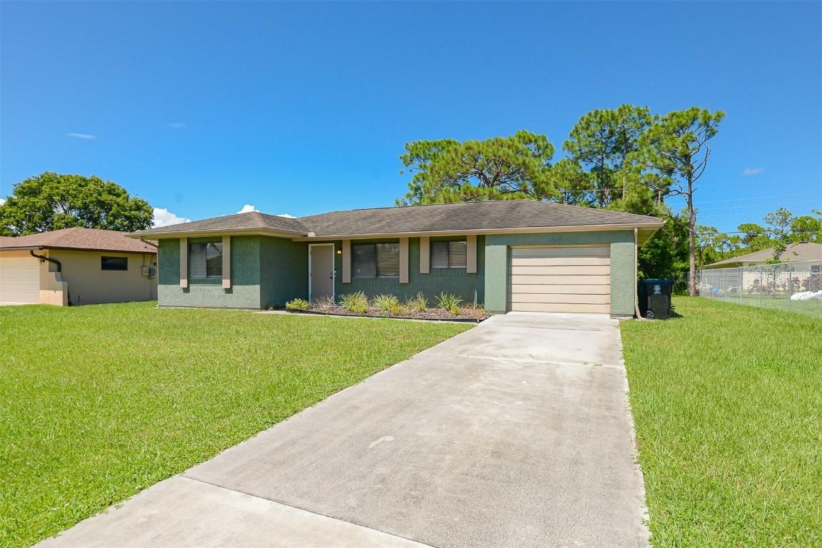 2565 SE Dogwood Ave., Port St Lucie, FL 34952